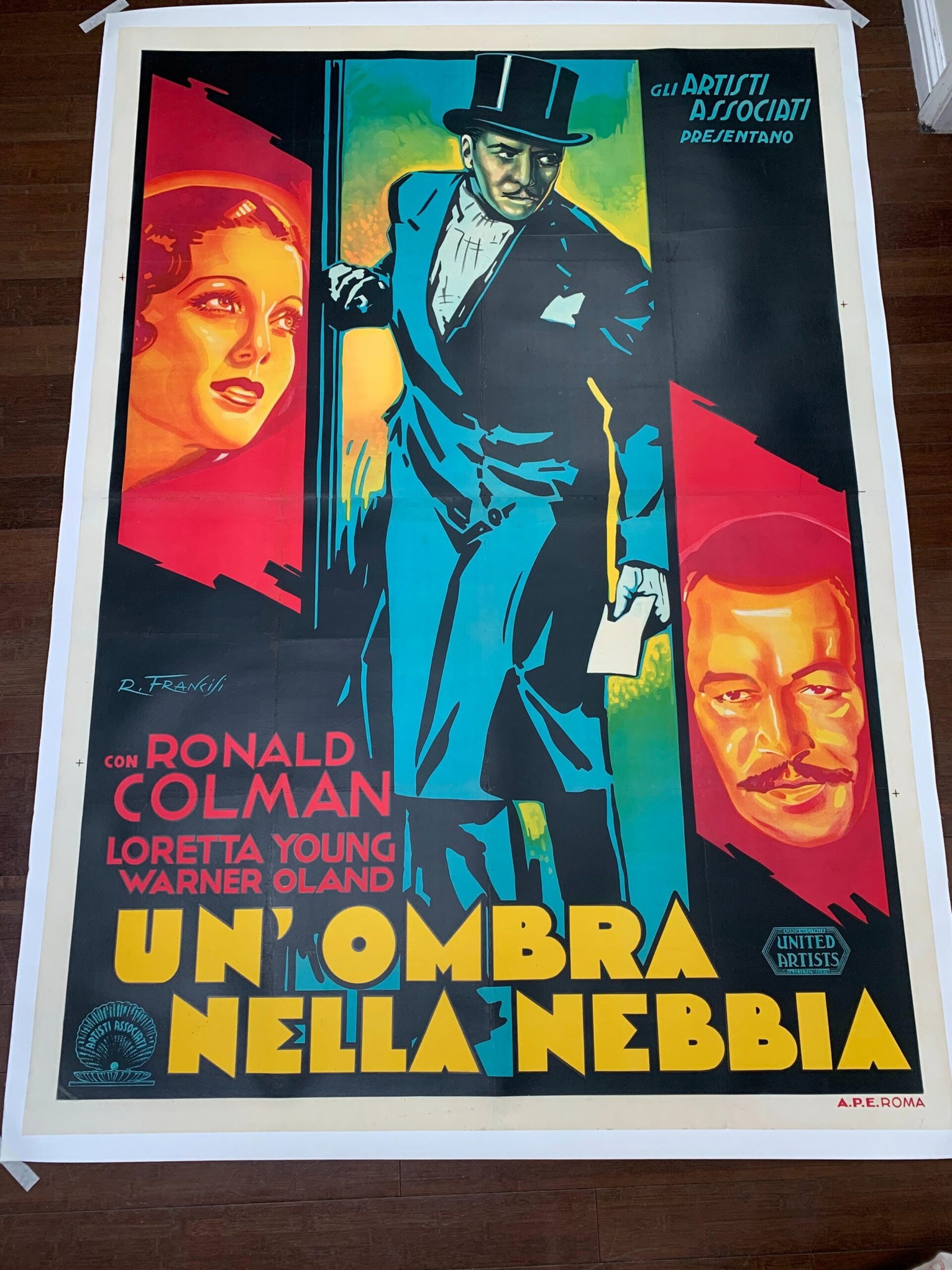 Un Ombra Nella Nebbia aka Bulldog Drummond Strikes Back (1935) 54.625" x 77" Italian Movie Poster LB: Un Ombra Nella Nebbia aka Bulldog Drummond Strikes Back (1935) 54.625" x 77" Italian Movie Poster LB Reserve: $1,870.00 Shipping: Domestic: Flat-rate of $70.00 to anywhere within the contiguous U.S. I