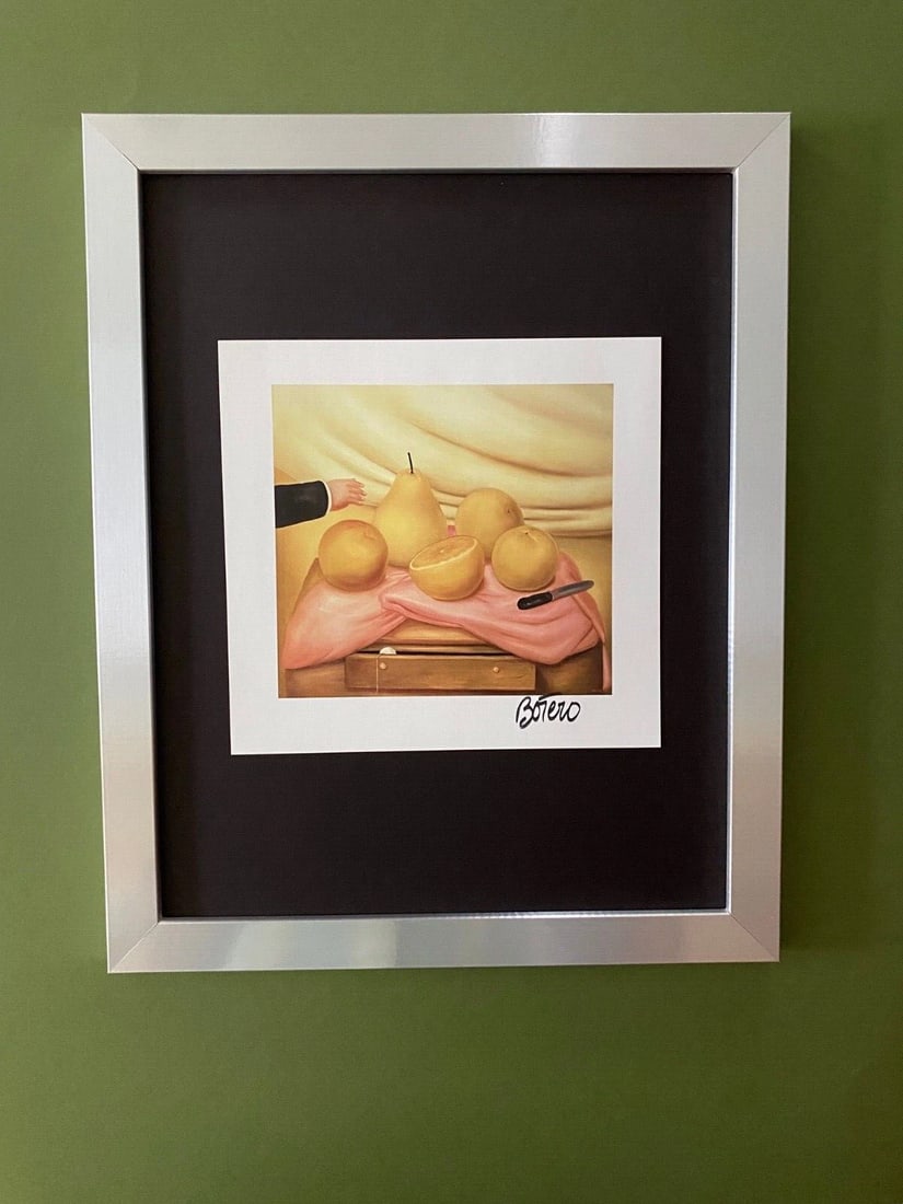 Fernando Botero | Awesome Signed Vintage Print from Colombia | New Golden Frame: Up for Sale this Stunning Offset Lithograph after FERNANDO BOTERO Facsimile Signed in ink Art Print is about 11.2 x 8.4in This art print is mounted on a 14 x 11 in. black acid free black board. New Go