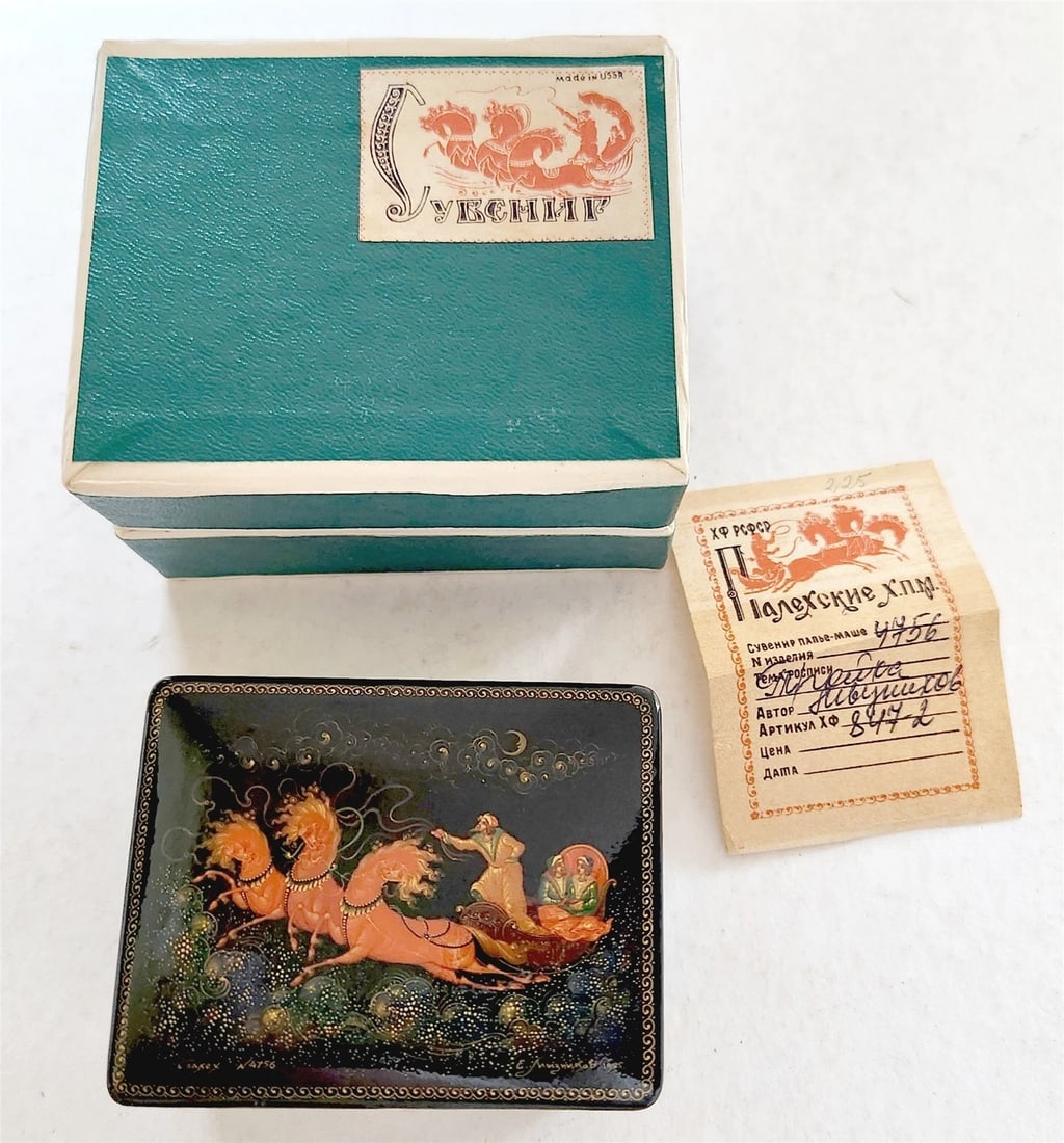 RUSSIAN PALEKH SCHOOL 1985 HAND PAINTED LACQUER BOX TROIKA vintage ARTIST SIGNED - 3