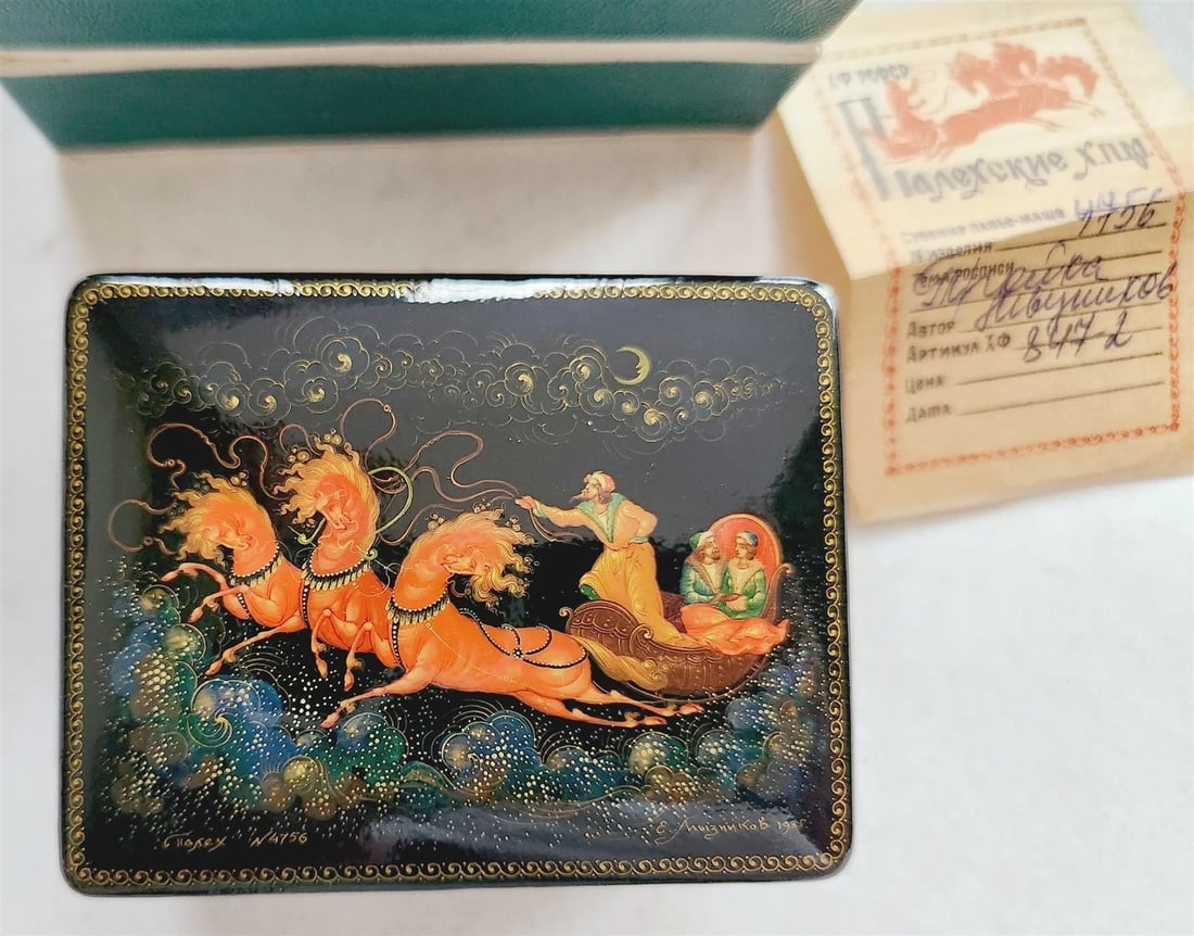RUSSIAN PALEKH SCHOOL 1985 HAND PAINTED LACQUER BOX TROIKA vintage ARTIST SIGNED - 4