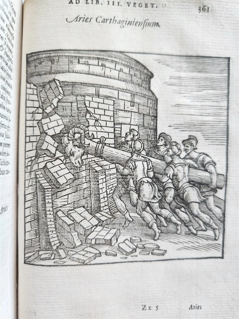 1592 ILLUSTRATED ANCIENT WARFARE TREATISE by V.Flavius antique VELLUM BINDING - 13