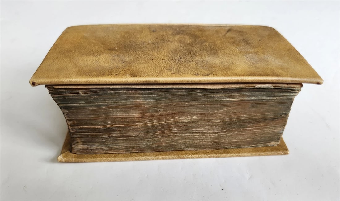 1641 WORKS by ERASMUS in LATIN pocket edition ANTIQUE vellum bound - 6