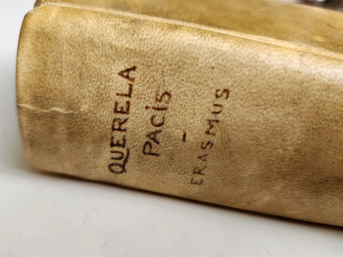 1641 WORKS by ERASMUS in LATIN pocket edition ANTIQUE vellum bound - 7