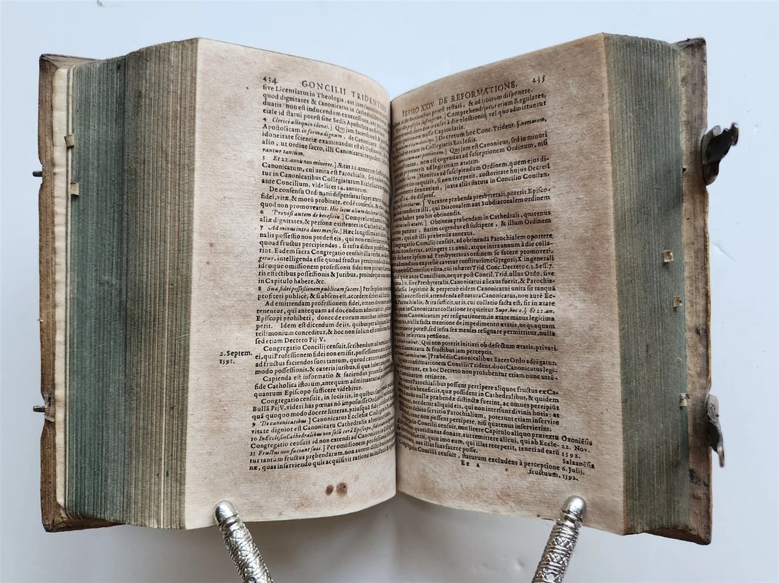1664 COUNCIL OF TRENT antique decorative PIGSKIN over WOOD BINDING w/ CLASPS - 9