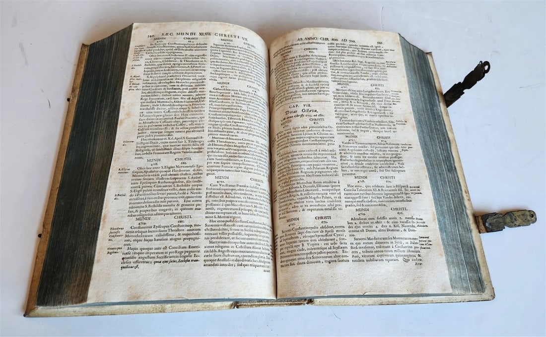1696 WORLD'S CHRONICLE antique PIGSKIN BOUND FOLIO w/ CLASPS decorative - 8