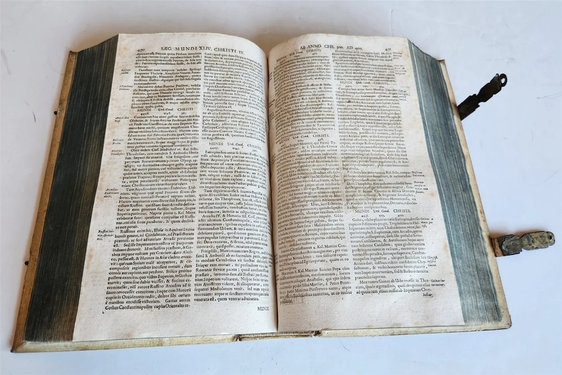 1696 WORLD'S CHRONICLE antique PIGSKIN BOUND FOLIO w/ CLASPS decorative - 9