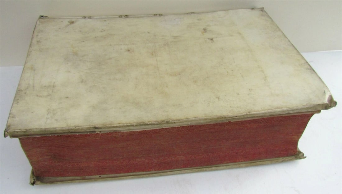 1729 VELLUM BOUND ANTIQUE FOLIO JUS CANONICUM UNIVERSUM by R.P.F. ANACLETO - 2