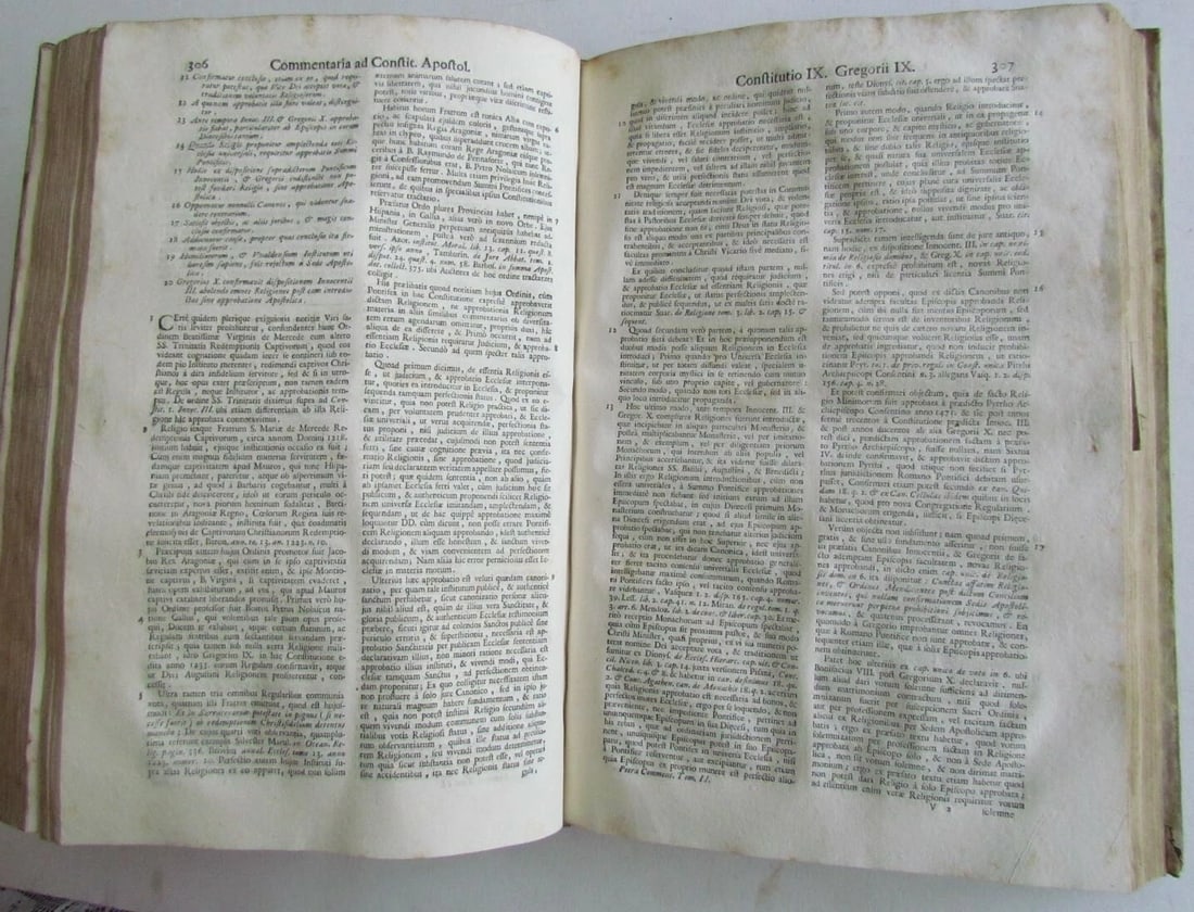 1729 ANTIQUE VELLUM BOUND FOLIO Commentaria ad constitutiones apostolicas VENICE - 5