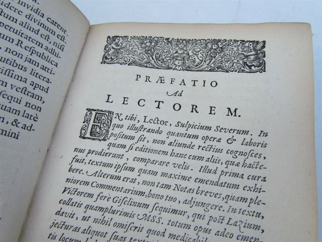 1647 Sulpici Severi Presbyteri. Opera omnia antique VELLUM BOUND - 7