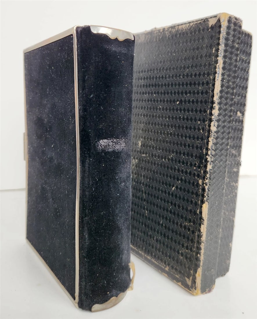 1902 HYMNAL in GERMAN antique DECORATIVE VELVET BINDING w/ METAL EDGES - 4