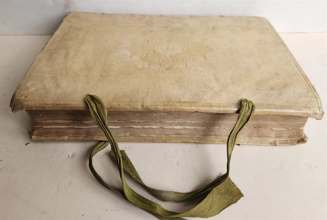 1645 HISTORY of FLANDERS & FRANCE antique VELLUM BOUND FOLIO - 2