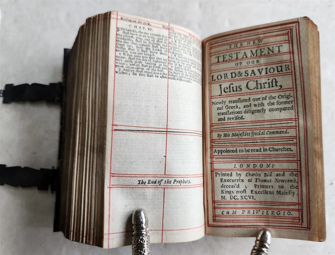1697 BIBLE in ENGLISH OLD & NEW TESTAMENT antique w/ SILVER DECORATIONS & CLASPS - 11