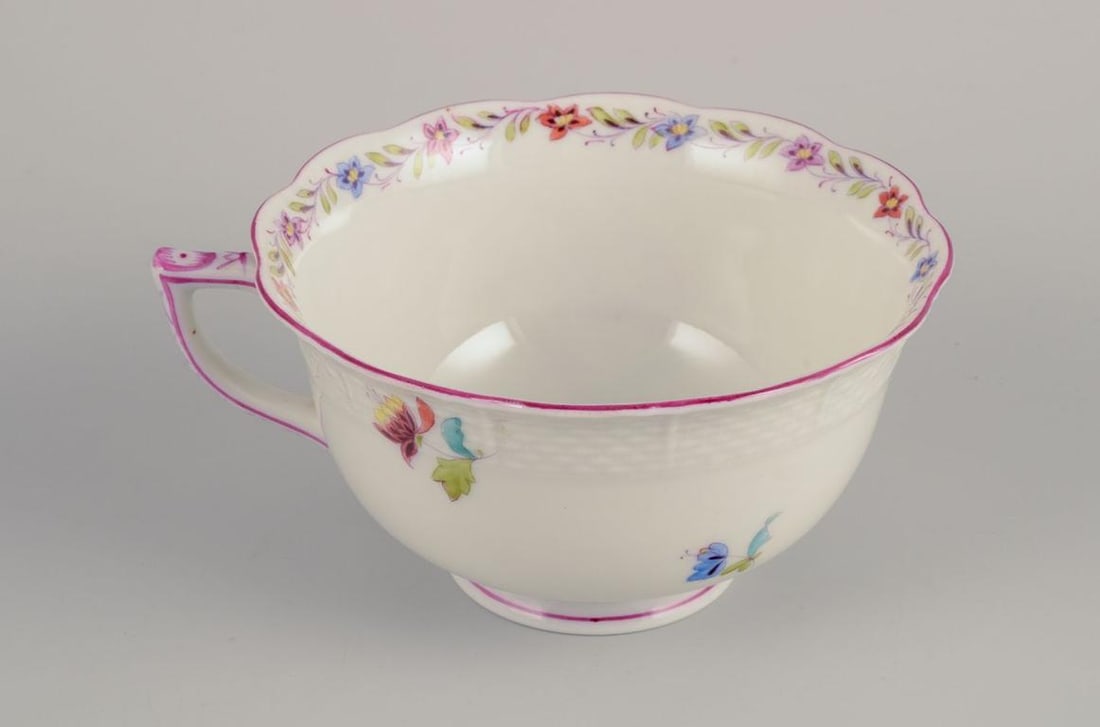Herend, three pairs of large porcelain teacups with saucers. Dated 1944 - 5