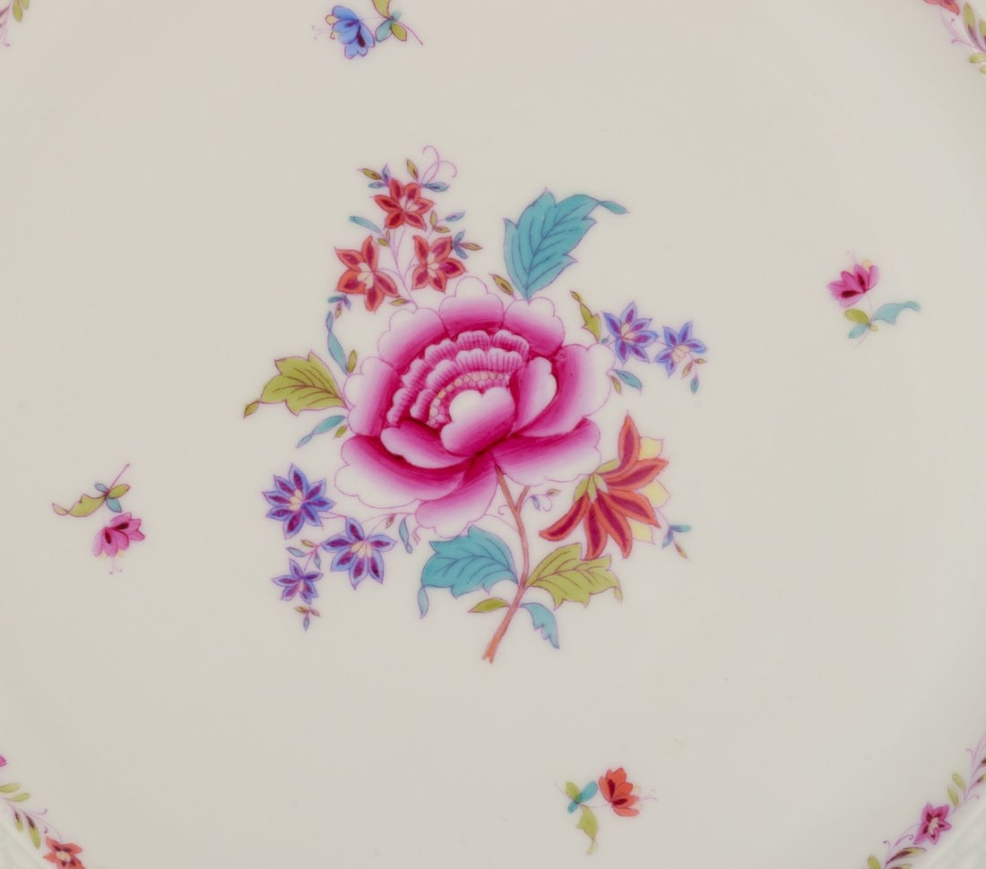 Herend, large round porcelain dish with floral motif. Dated 1944 - 2