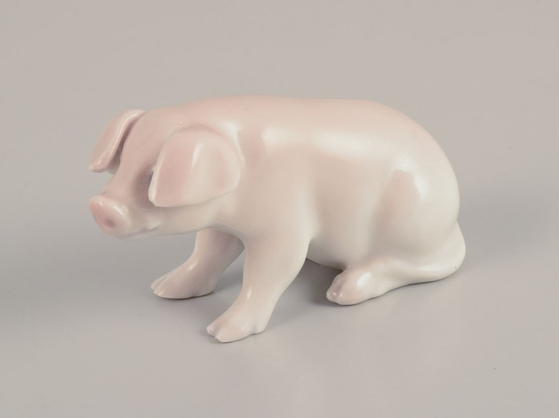 Bing & Grondahll, rare porcelain figurine of a piglet. Approx. 1930. - 4