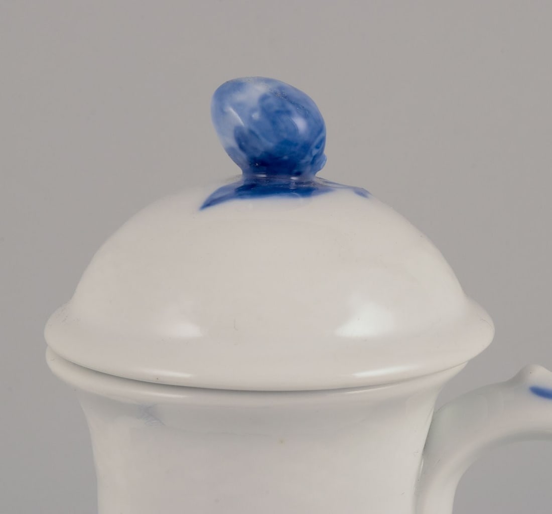 Royal Copenhagen Blue Flower. Porcelain coffee pot. Approx. 1930s. - 3