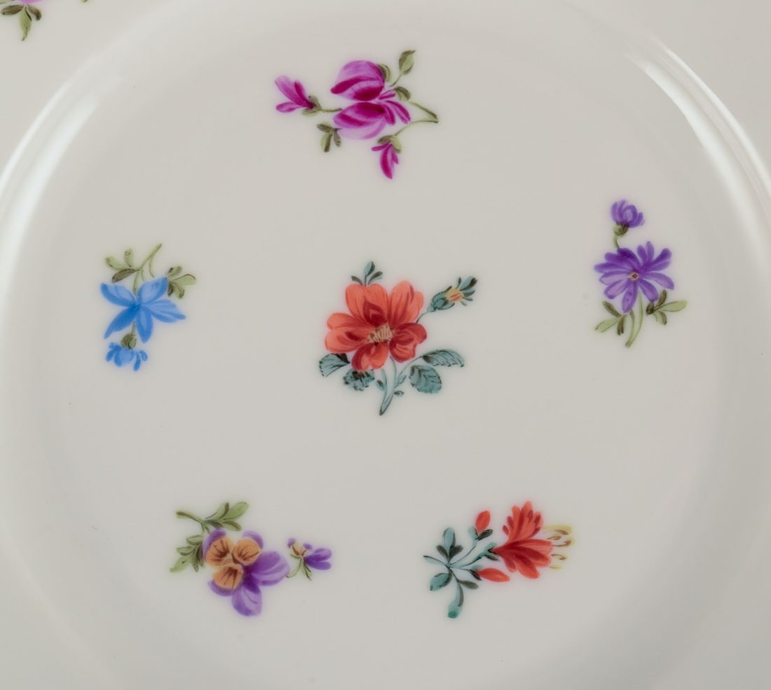 Silesia, Germany. Eight lunch plates in porcelain with floral motifs. Approx. 1930s. - 3