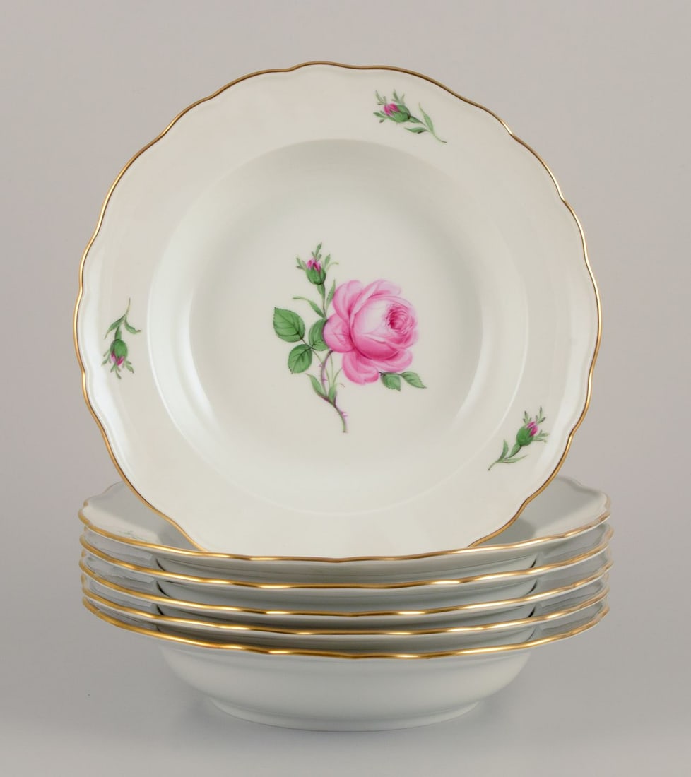 Meissen, Germany. "Pink Rose". Six porcelain deep plates. 1920s/30s: Meissen, Germany. "Pink Rose". Six porcelain deep plates. Hand-painted with pink rose, gold rim. Approximately 1920s/30s. Marked. Third factory quality. In perfect condition. Like new. Dimensions: