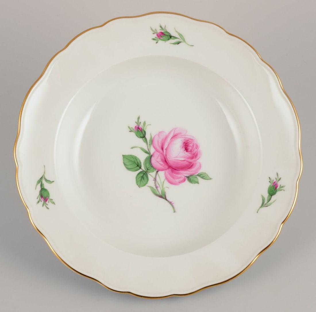 Meissen, Germany. "Pink Rose". Six porcelain deep plates. 1920s/30s - 2