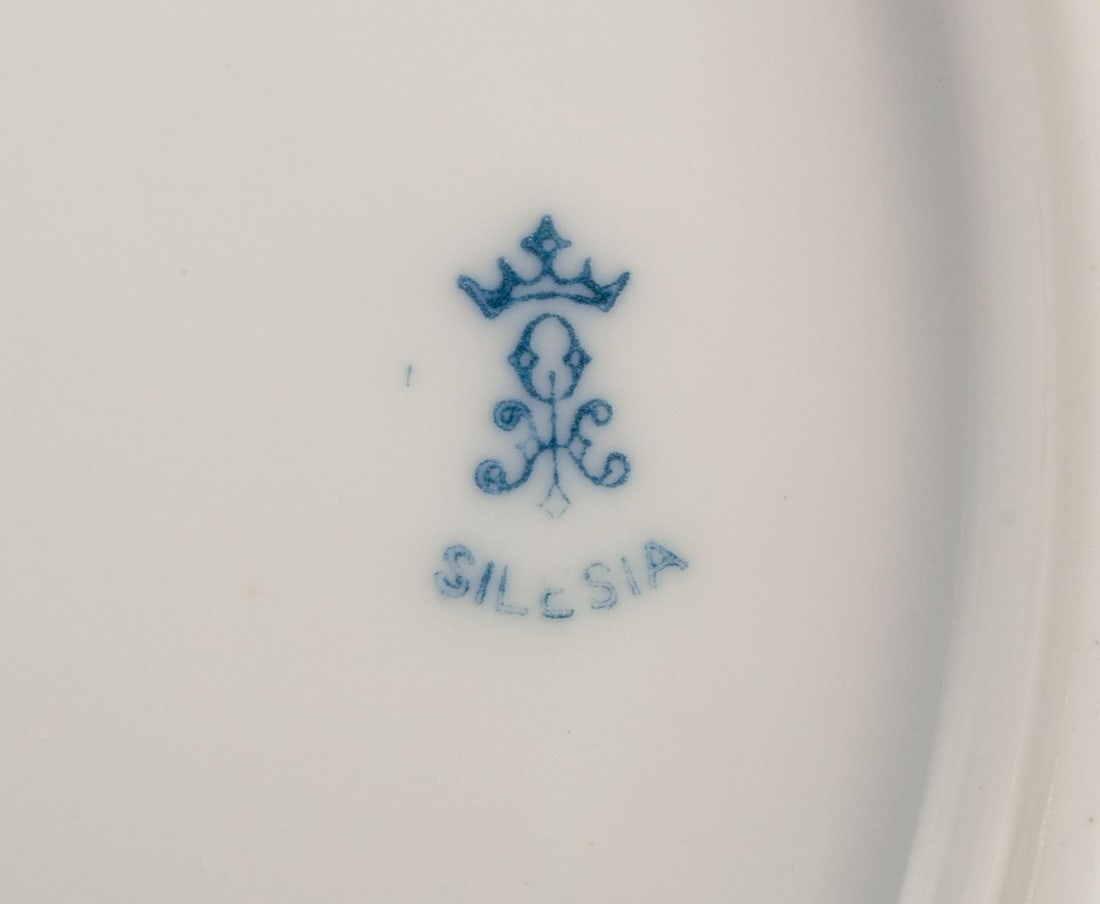Silesia, Germany. Eight small porcelain lunch plates. Approx. 1930 - 9