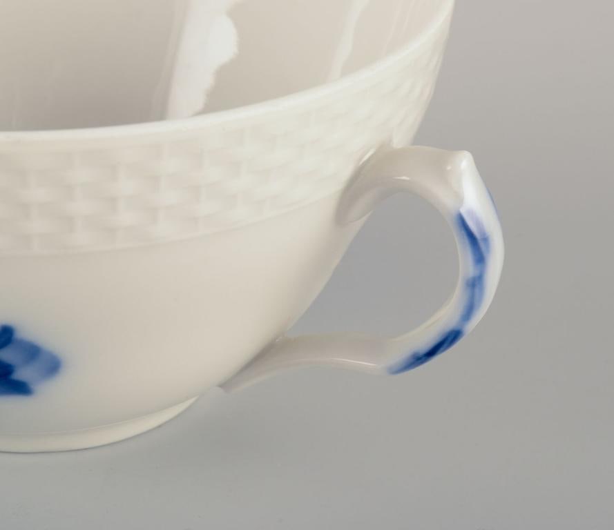 Royal Copenhagen Blue Flower Braided. Set of five pairs of bouillon cups and saucers in porcelain. - 7