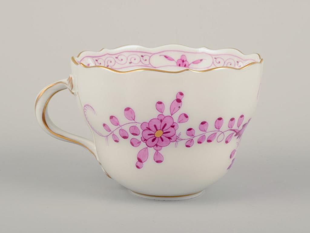 Meissen, Germany. Set of six pairs of "Pink Indian" porcelain coffee cups and saucers. Mid-20th C. - 4