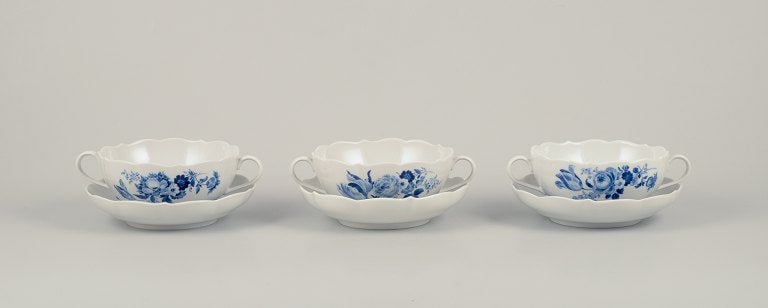 Meissen, Germany. Three pairs of bouillon cups in blue-painted porcelain. Mid-20th C.: Meissen, Germany. Three pairs of bouillon cups in blue-painted porcelain. Hand-painted with floral motifs and insects in blue. Mid-20th century. Marked. Fifth factory quality. In excellent condition