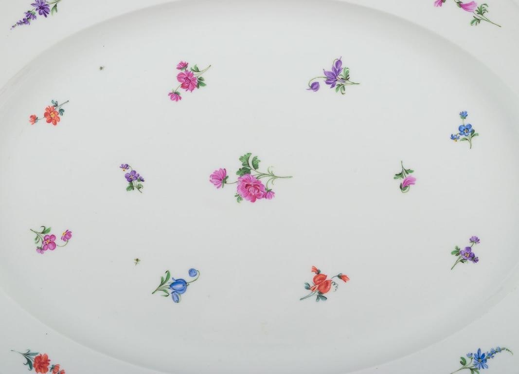 Meissen, Germany, large oval serving platter in porcelain. Approx. 1920s - 2