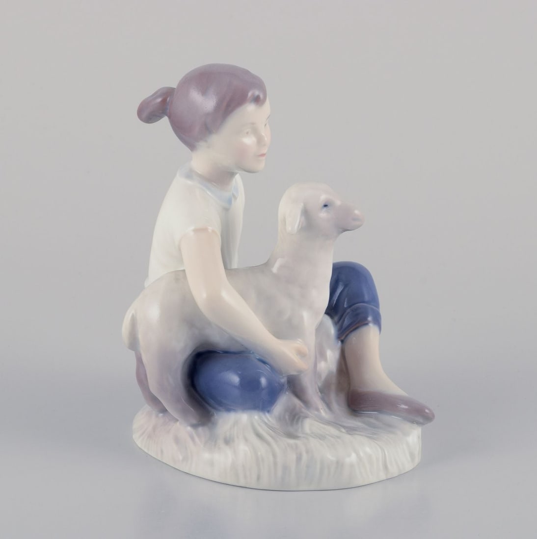 Bing & Grondahl, porcelain figurine of girl with lamb. Mid-20th C. - 3