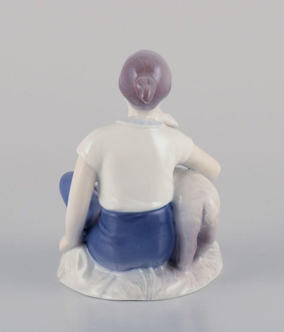 Bing & Grondahl, porcelain figurine of girl with lamb. Mid-20th C. - 5