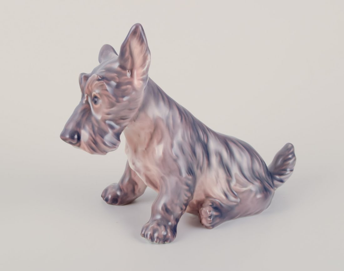 Dahl Jensen, porcelain figurine of seated Scottish terrier. Ca. 1930s. - 5
