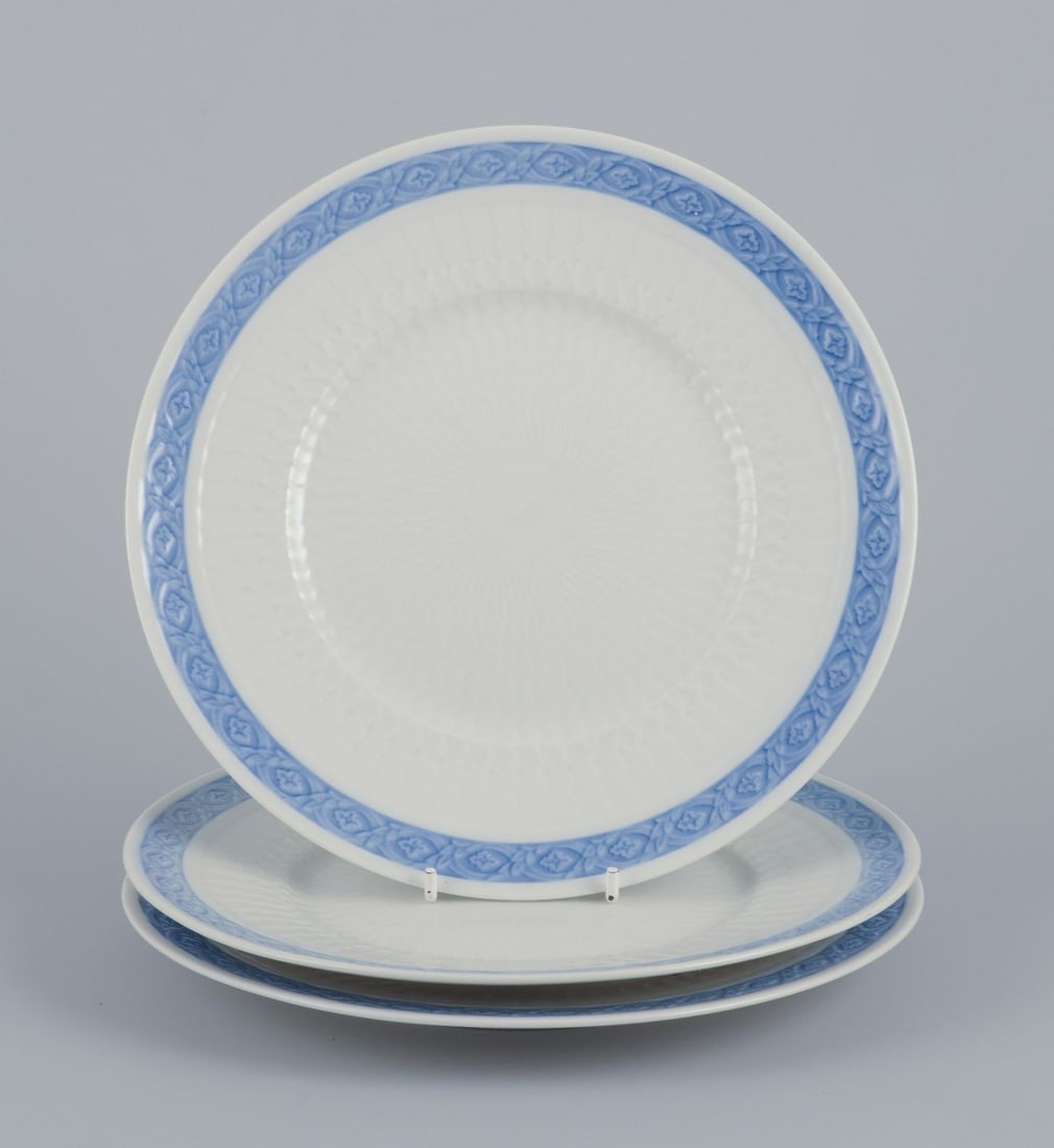 Royal Copenhagen Blue Fan, three lunch plates in porcelain. 1960s/1970s. (1 of 4)