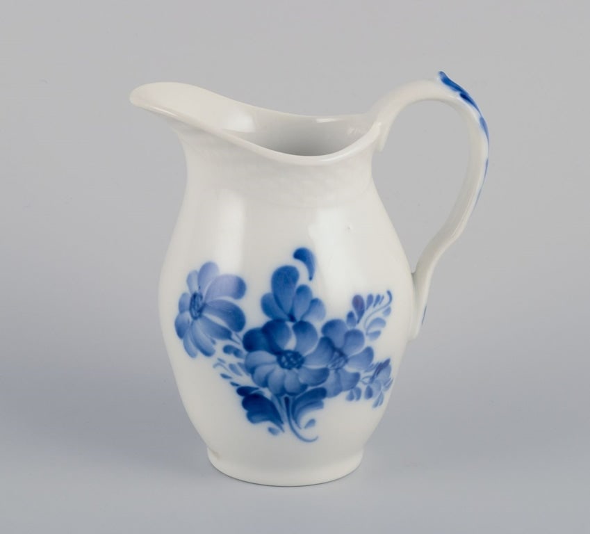 Royal Copenhagen Blue Flower Braided, creamer and sugar bowl in porcelain. - 2