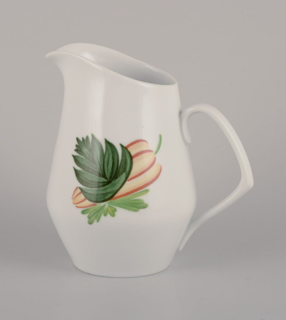 Danild/Lyngby, "Picnic" milk jug in porcelain 1960s/1970s. (1 of 7)