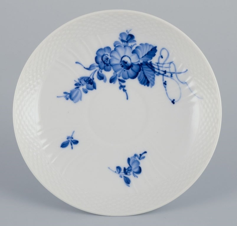 Royal Copenhagen Blue Flower curved, six coffee cups with saucers. 1950s/1960s. - 6