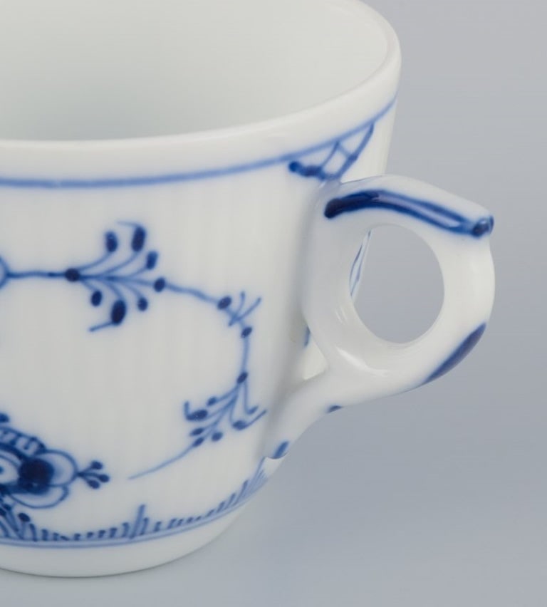 Royal Copenhagen Blue Fluted Plain. Five coffee cups with saucers in porcelain. - 5