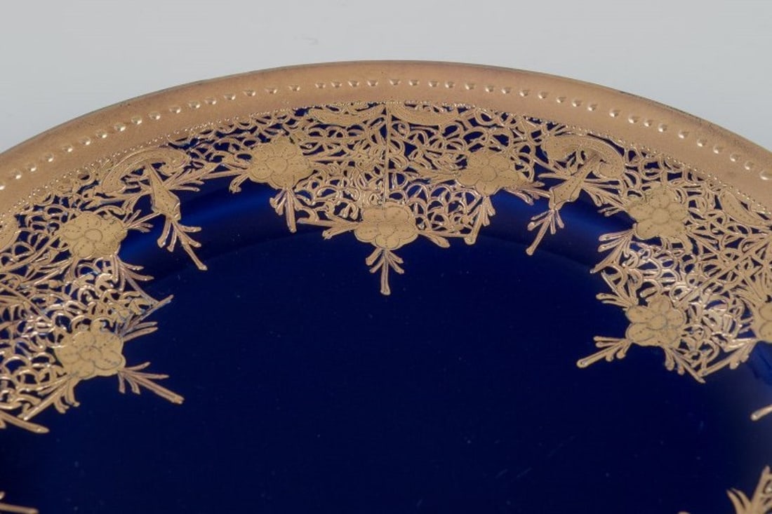 Japan, porcelain coffee service hand-decorated in Sevres blue and gold. - 6