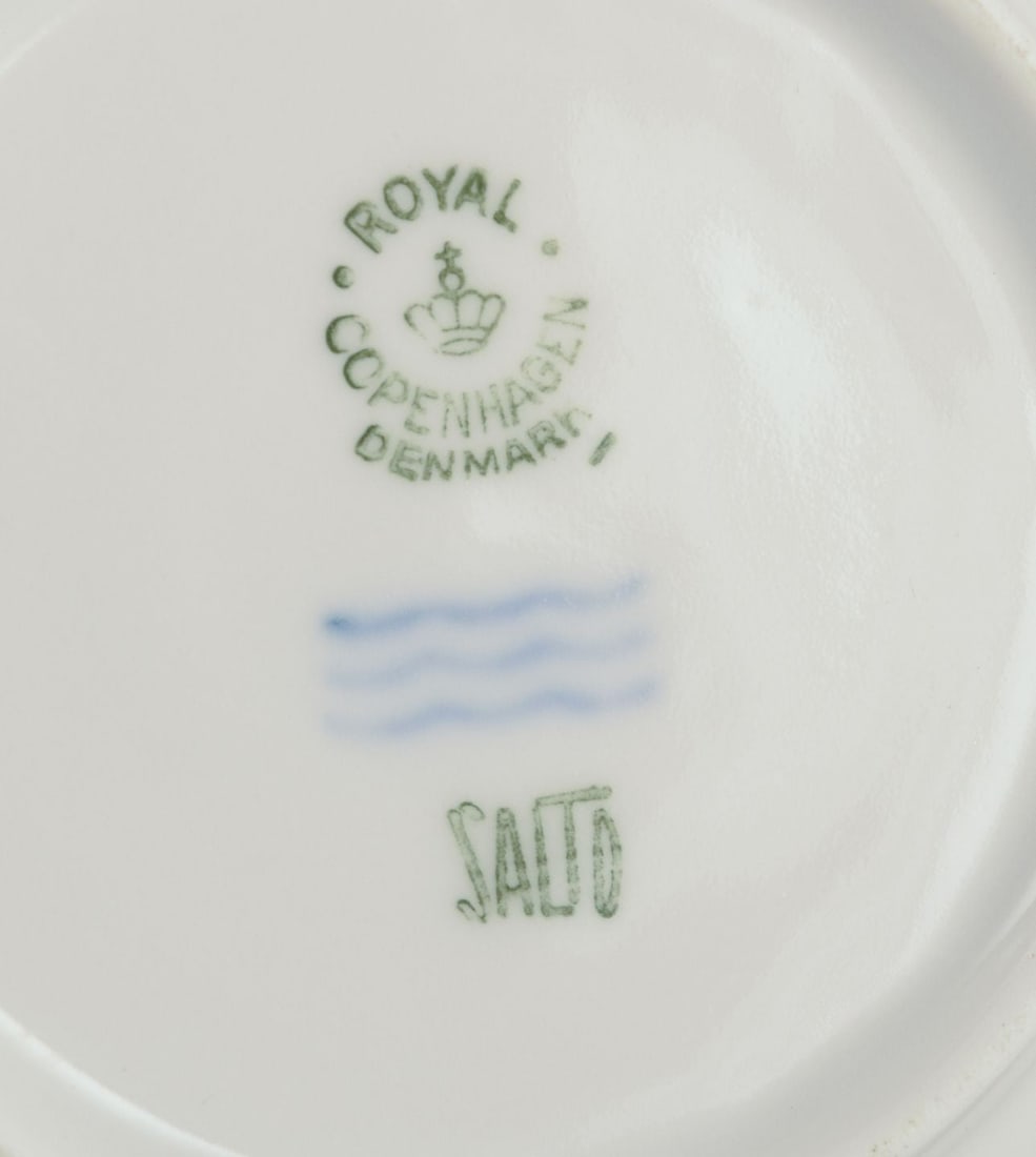 Axel Salto for Royal Copenhagen. Mustard pot and small bowl in white porcelain. Dated 1959/1961 - 6