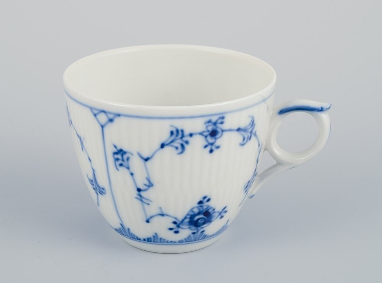 Royal Copenhagen Blue Fluted Plain. Five coffee cups with saucers. Model number 1/2162. - 3