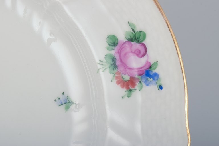 Royal Copenhagen Saxon Flower. Six dinner plates in porcelain. Hand-painted with polychrome flowers. - 7