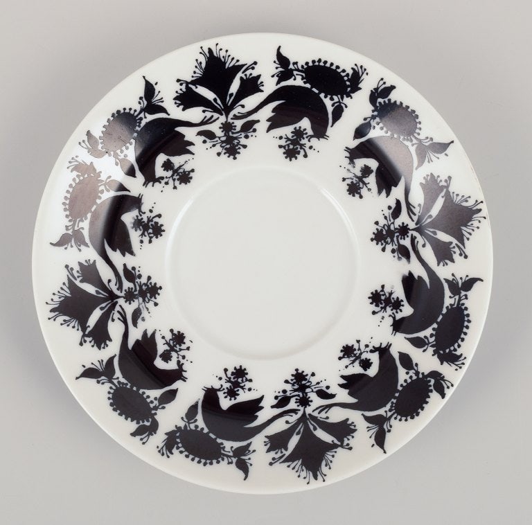 Bjorn Wiinblad (1918-2006) for Rosenthal, Germany. A set of six "Berlin Hilton" porcelain demitasse - 6