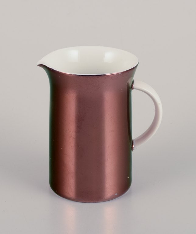 Bjorn Wiinblad (1918-2006) for Rosenthal, Germany. "Berlin Hilton" porcelain coffee pot, sugar bowl, - 6