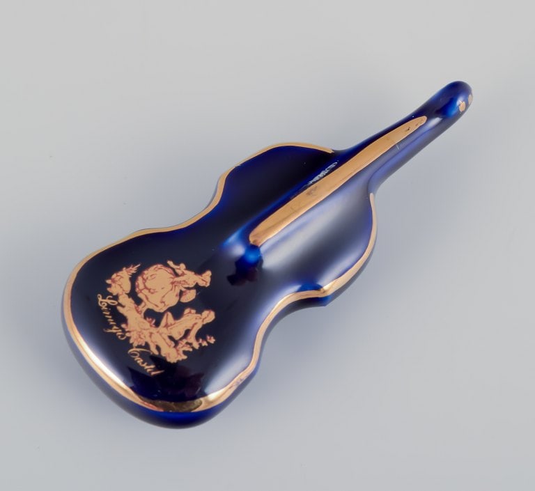 Limoges, France. Four porcelain musical instruments decorated with 22-karat gold leaf and beautiful - 7