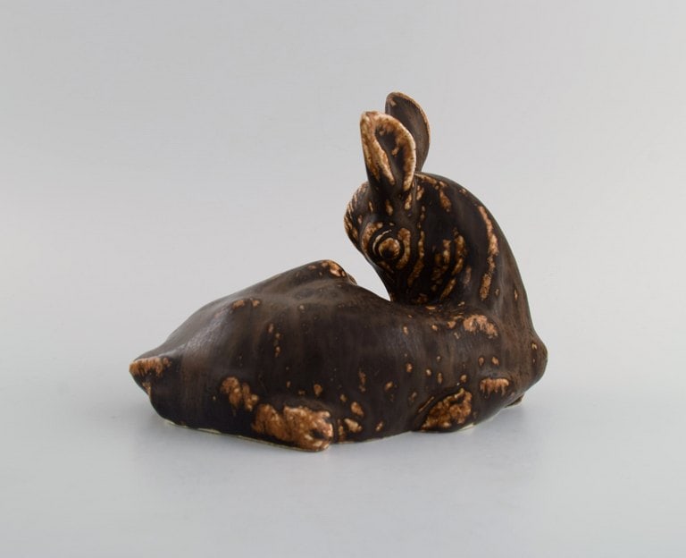 Hugo Liisberg for Saxbo. Lying deer in glazed stoneware. Beautiful glaze in shades of brown. - 4