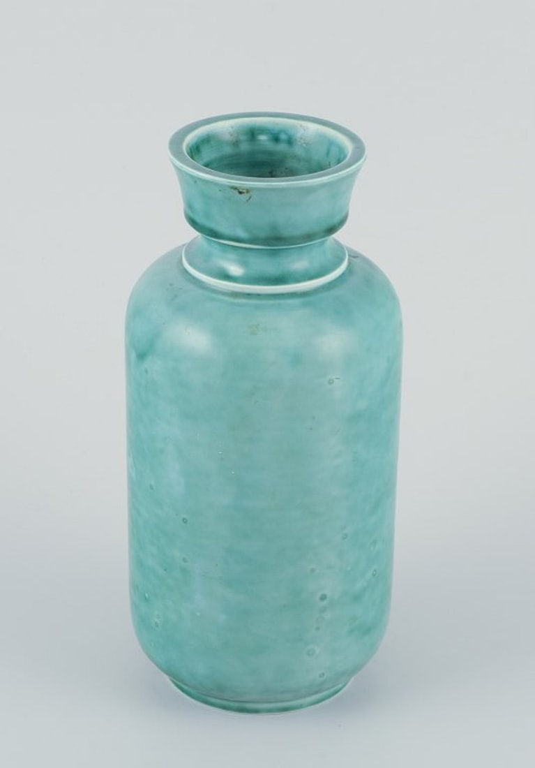 Wilhelm Kage for Gustavsberg, Sweden. Large 'Argenta' series stoneware vase. Hand-turned, glazed in - 2