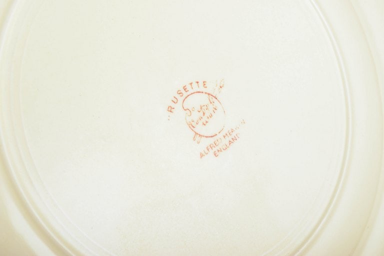 Alfred Meakin, England. Set of five Art Deco faience dinner plates with Rusette decoration. Approx. - 4
