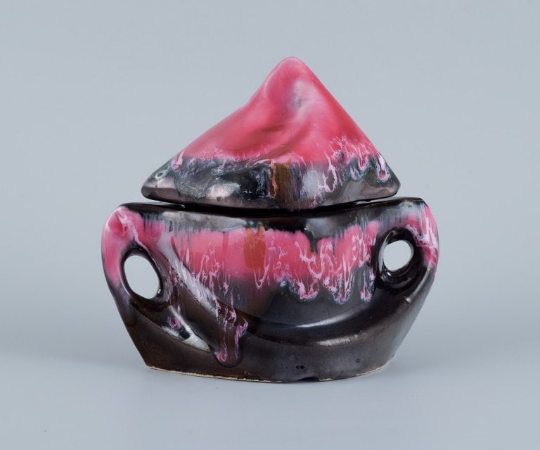 Valluris, France, coffee pot, lidded bowl and a coffee mug. Luster glaze. - 4