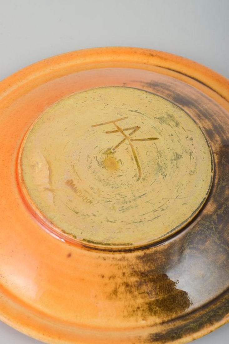 Svend Hammershoi for Kahler, Denmark. Small dish in earthenware with uranium glaze. 1930s. - 4