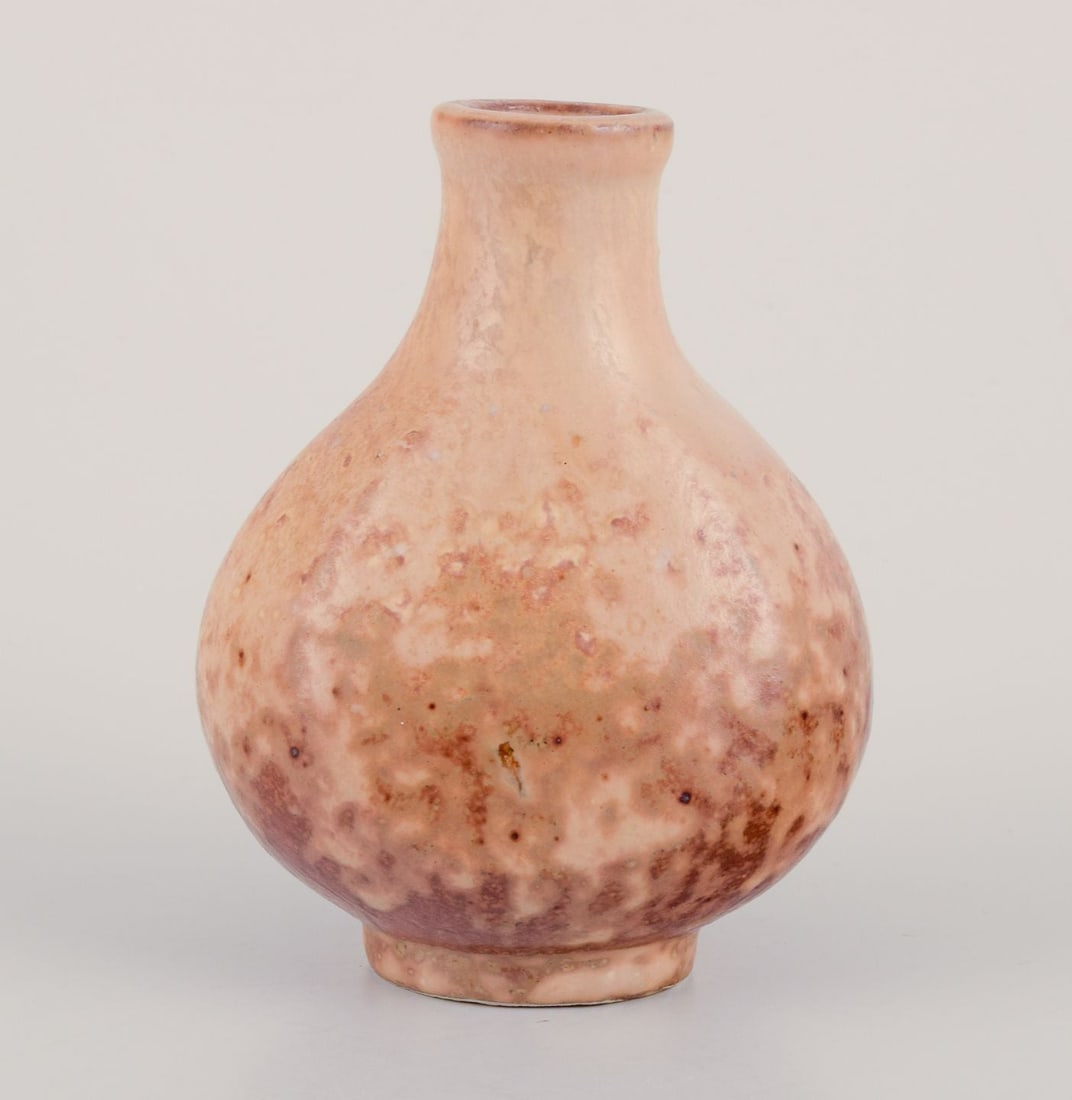 Bode Willumsen, own workshop. Unique bottle with glaze in shades of sand and brown. Dated 1937. - 5