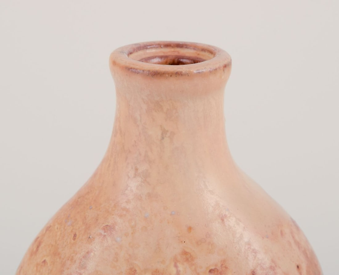 Bode Willumsen, own workshop. Unique bottle with glaze in shades of sand and brown. Dated 1937. - 7